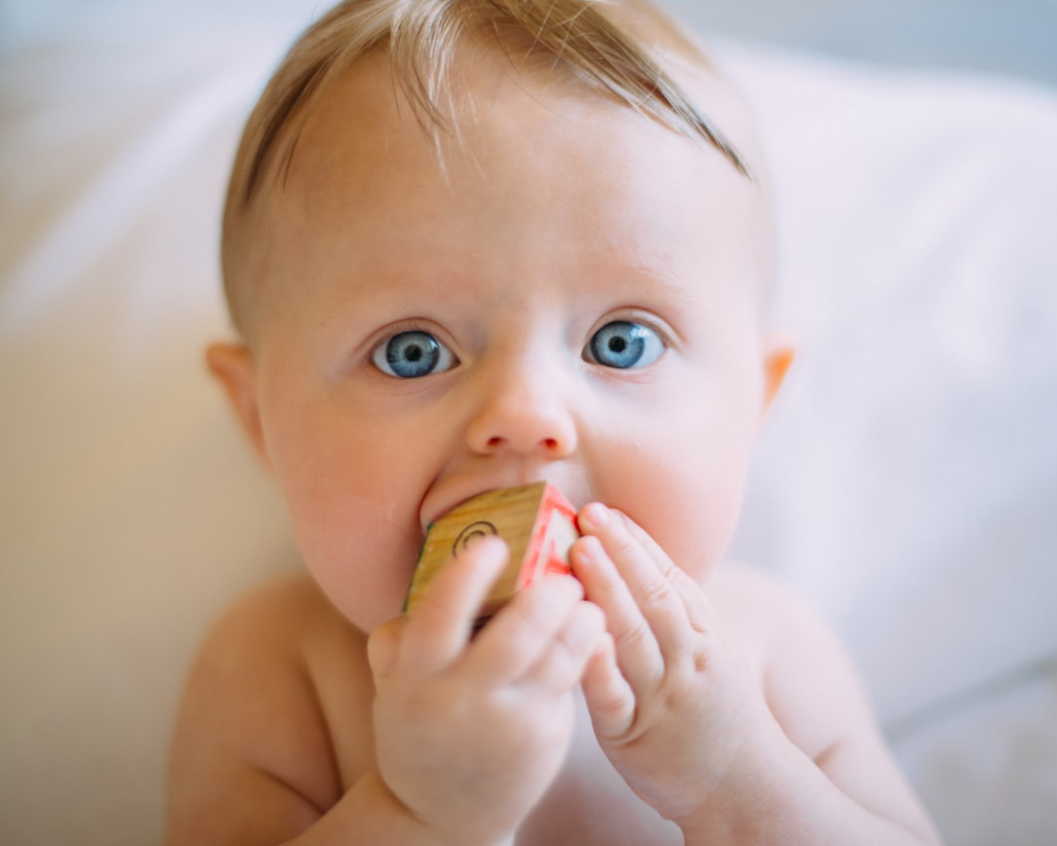 寶寶厭奶了，副食品甚麼時候可以開始加？怎麼加？